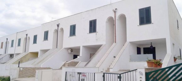 3 rooms Apartment in Salve, Italy No. 128847 15