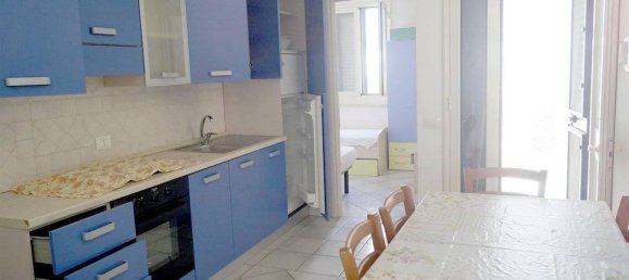 3 rooms Apartment in Salve, Italy No. 128847 4