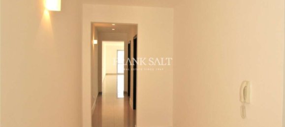 2 bedrooms Maisonette in Swieqi, Malta No. 9520 10