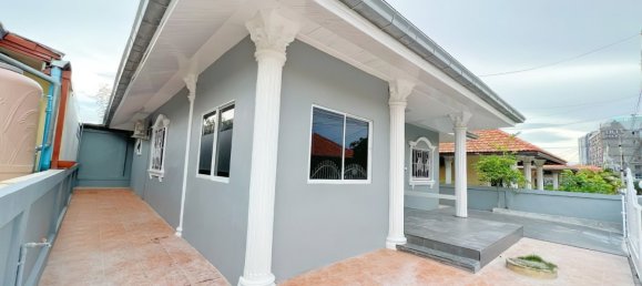 3 bedrooms Cafe / restaurant in Pattaya, Thailand No. 11463 4