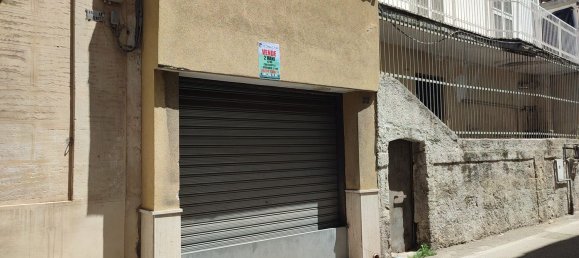 2غرفة شقة في Bari, Italy رقم 29868 5