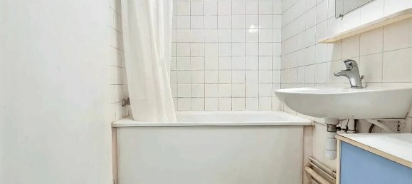 1 bedroom Apartment in Nantes, France No. 357922 3