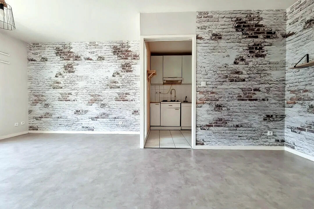 1 bedroom Apartment in Nantes, France No. 357922