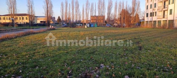 1375m² Land in Luzzara, Italy No. 151439 2