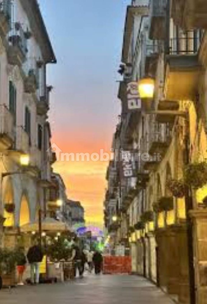 1 room Commercial property in Cava de' Tirreni, Italy No. 342651