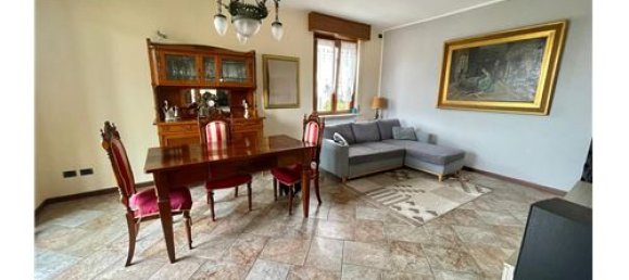 Вилла с 4 комнатами в Куччаго, Италия № 279241 3