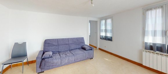 Здание с 3 спальнями в Сен-Ипполит, Франция № 95262 2