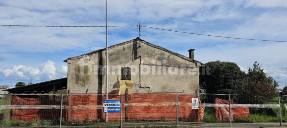 3 bedrooms House in Padua, Italy No. 202005 3