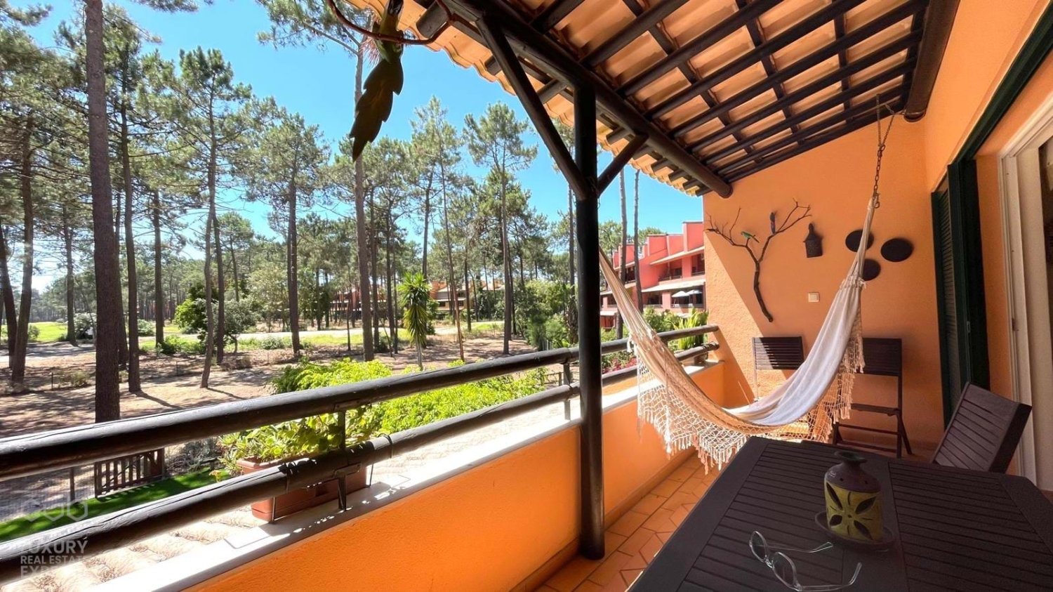 2 bedrooms Apartment in Almada, Portugal No. 198584