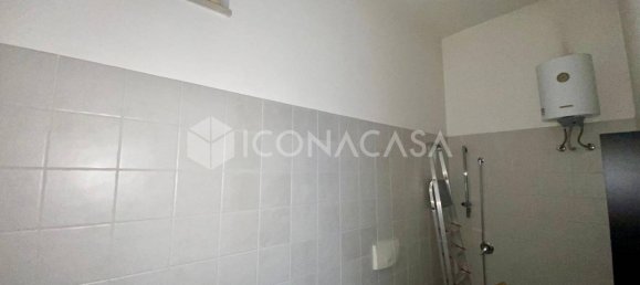 2-salle Propriété commerciale à Bitonto, Italy No. 24061 9