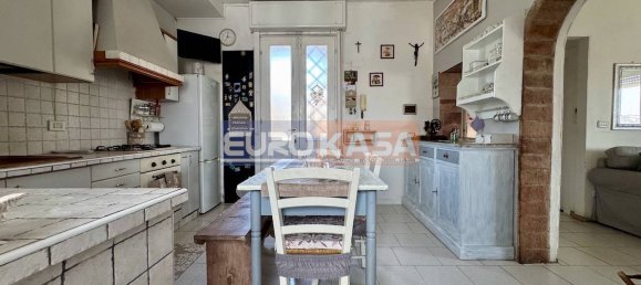 2 Schlafzimmer Wohnung in Boltiere, Italy, Nr. 292624 3