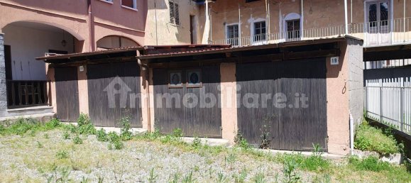 2 bedrooms House in Biella, Italy No. 152176 3