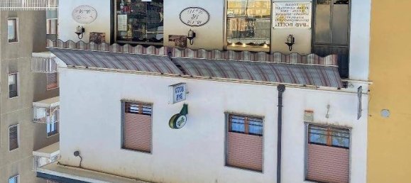 3 bedrooms Apartment in Magenta, Italy No. 276243 4