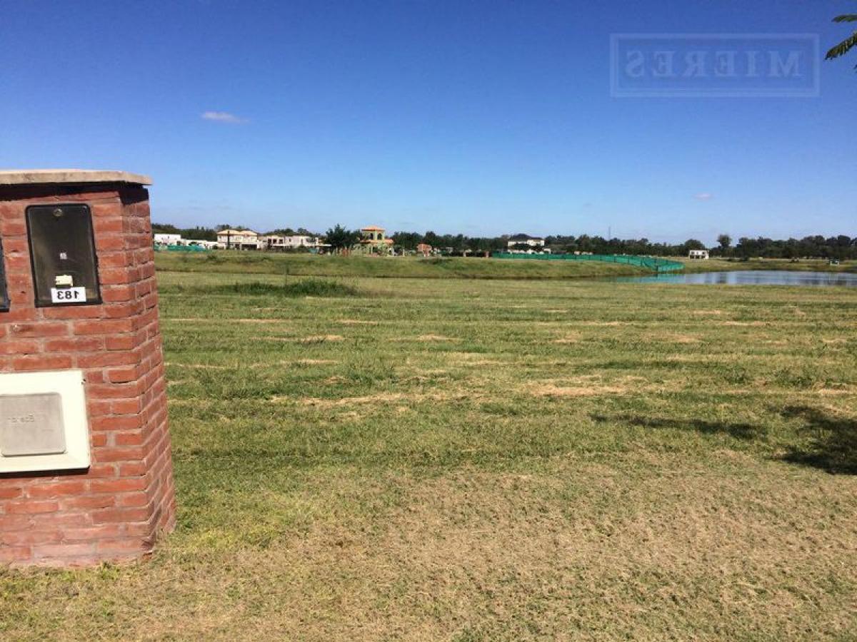  Land in Escobar, Argentina No. 118294