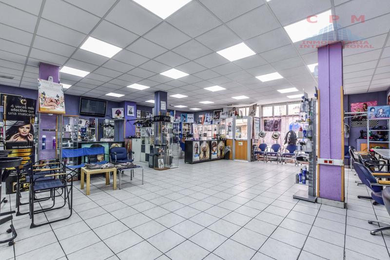 171m² Commercial property in Madrid, Spain No. 165556