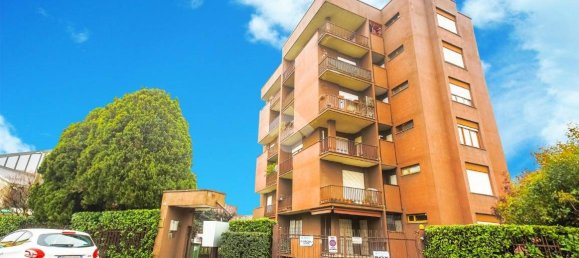 3 bedrooms Apartment in Sovico, Italy No. 294965 5