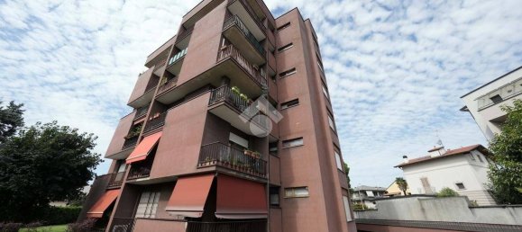 3 bedrooms Apartment in Sovico, Italy No. 294965 2