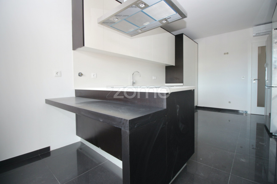 3 bedrooms Apartment in Odivelas, Portugal No. 86427