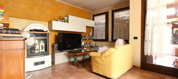 3 bedrooms House in Verona, Italy No. 280675 24