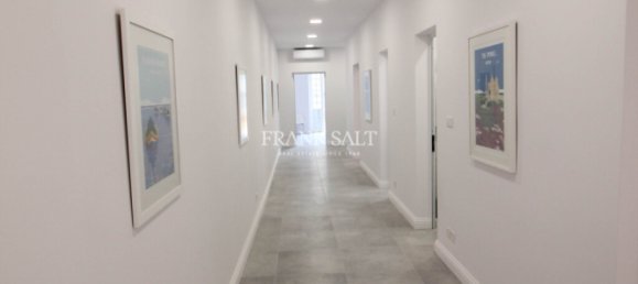 136m² Office in Valletta, Malta No. 13011 5
