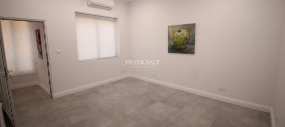 136m² Office in Valletta, Malta No. 13011 6