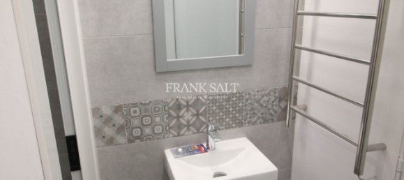 136m² Office in Valletta, Malta No. 13011 11