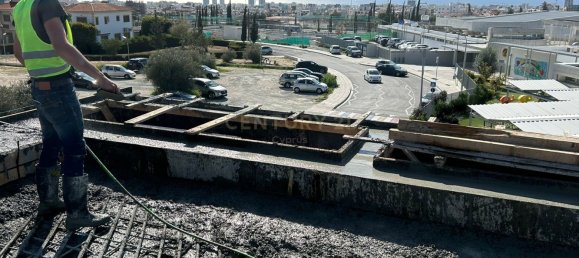 3 bedrooms Apartment in Mesa Geitonia, Cyprus No. 3752 7