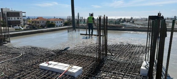 3 bedrooms Apartment in Mesa Geitonia, Cyprus No. 3752 12