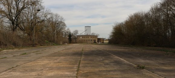 Entrepôt à Sommerda, Germany 6160m² No. 348956 6