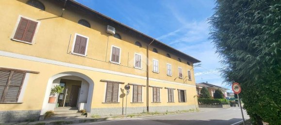 2 bedrooms Apartment in Besana in Brianza, Italy No. 354815 2