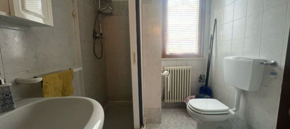 3 rooms Apartment in Reggio Emilia, Italy No. 151845 7