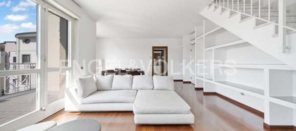2 bedrooms Penthouse in Legnano, Italy No. 68073 3