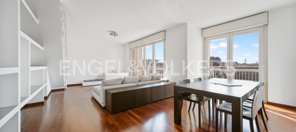 2 bedrooms Penthouse in Legnano, Italy No. 68073 2