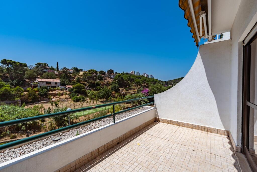 Квартира с 3 спальнями в Кашкайш, Португалия № 278807