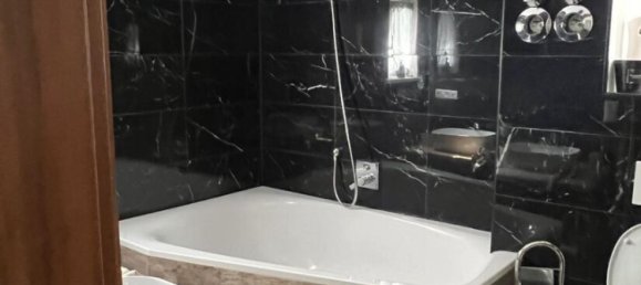 8 rooms Townhouse in Traunstein, Germany No. 117290 2