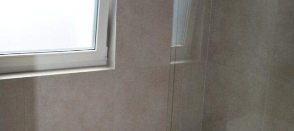 Adosado de 4 habitaciónes en Korneuburg, Austria No. 191000 9