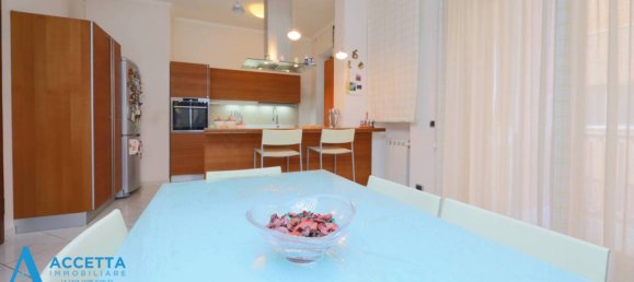 3 Schlafzimmer Wohnung in Taranto, Italy, Nr. 343927 9