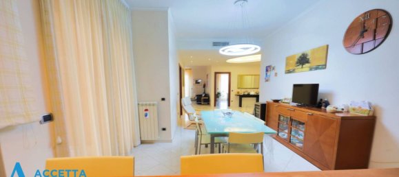 3 Schlafzimmer Wohnung in Taranto, Italy, Nr. 343927 10