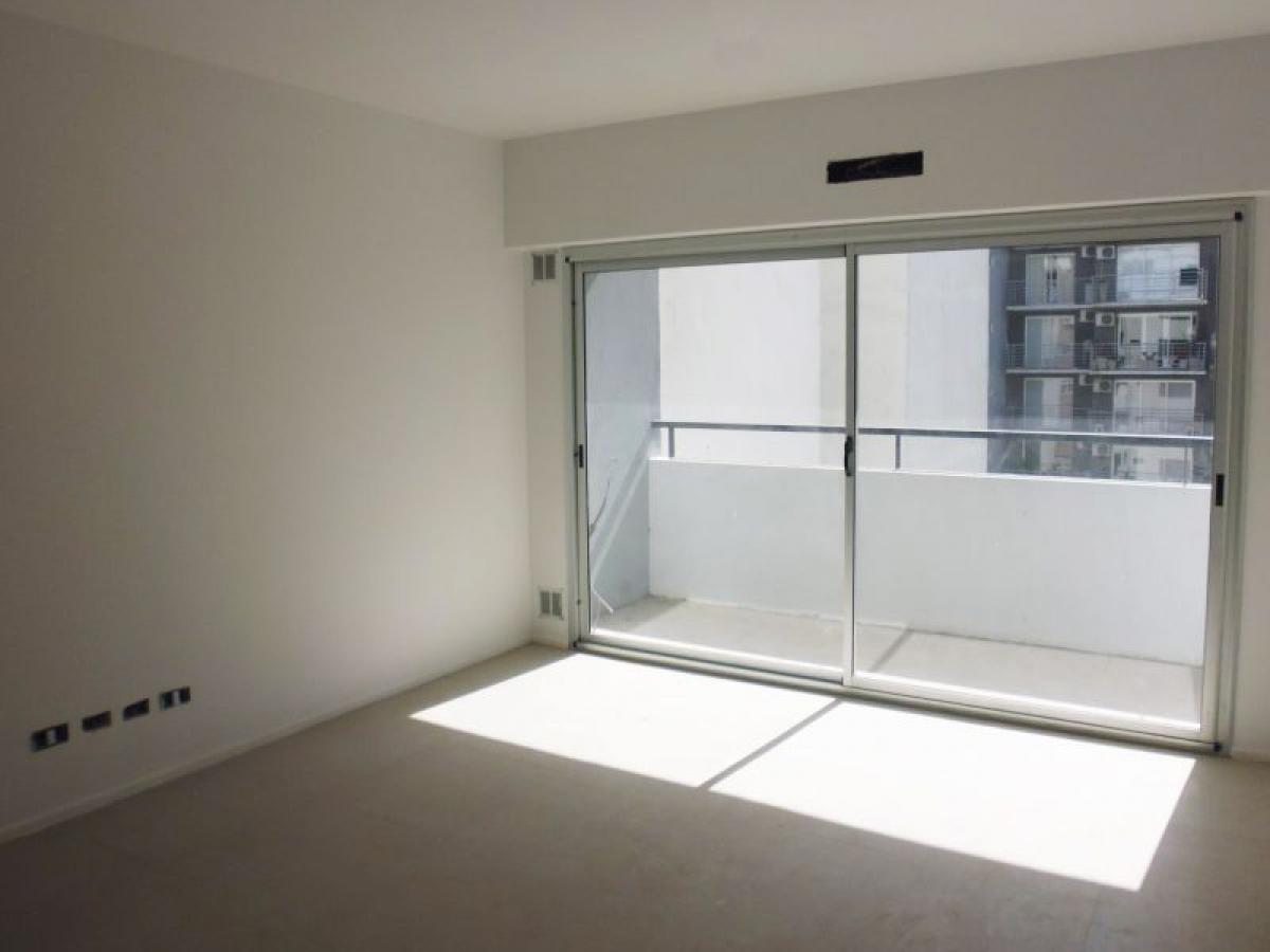 Apartamento de 2 dormitorios en Buenos Aires, Argentina No. 76921