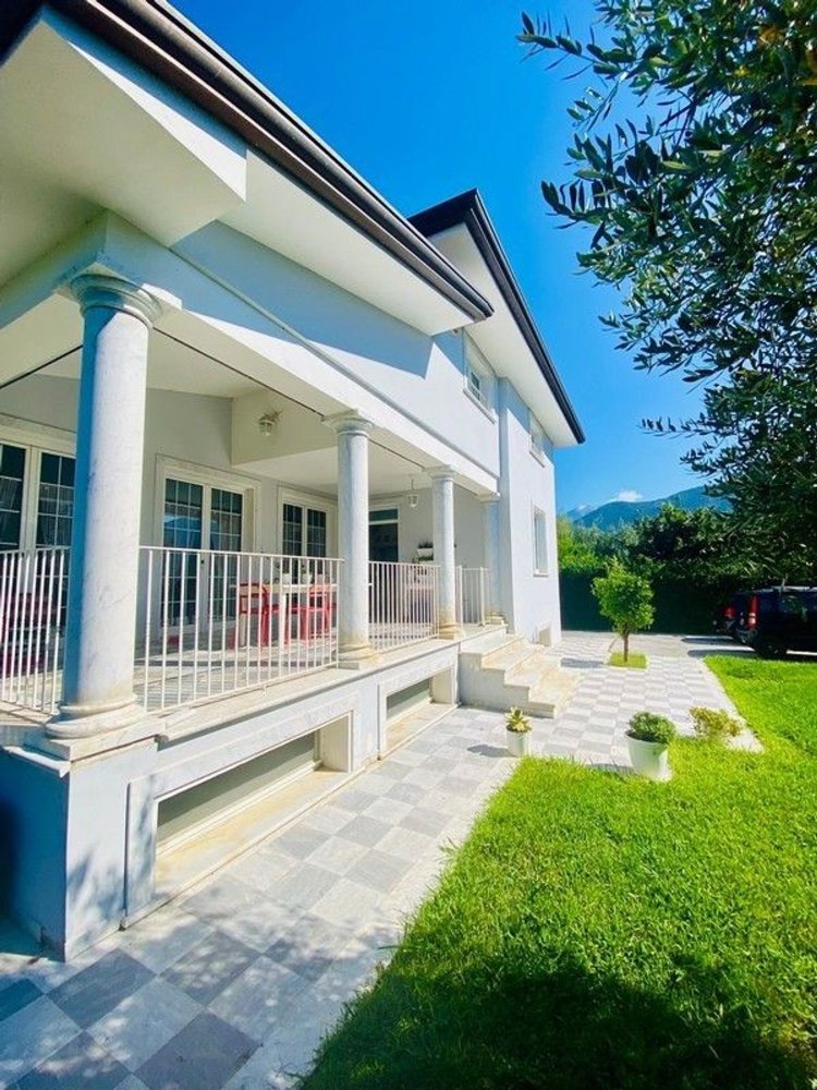 13 Schlafzimmer Villa in Pietrasanta, Italy, Nr. 345380