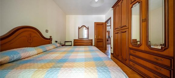3 Schlafzimmer Villa in Mese, Italy, Nr. 377696 33