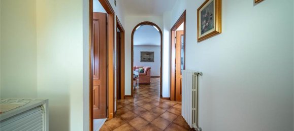 3 Schlafzimmer Villa in Mese, Italy, Nr. 377696 36