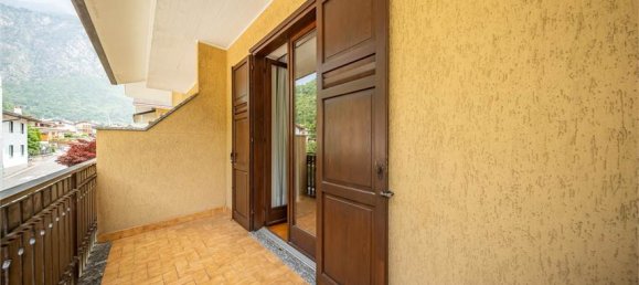 3 Schlafzimmer Villa in Mese, Italy, Nr. 377696 20
