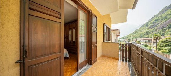 3 Schlafzimmer Villa in Mese, Italy, Nr. 377696 19