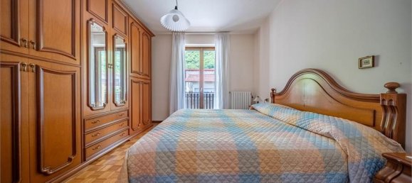 3 Schlafzimmer Villa in Mese, Italy, Nr. 377696 35