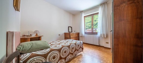 3 Schlafzimmer Villa in Mese, Italy, Nr. 377696 40