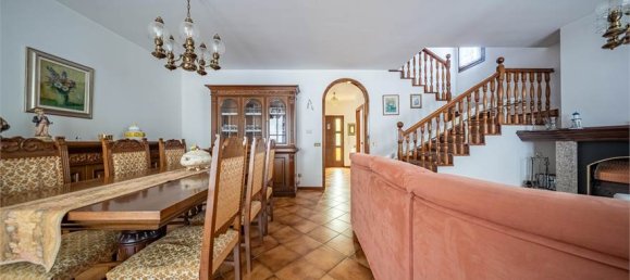 3 Schlafzimmer Villa in Mese, Italy, Nr. 377696 3