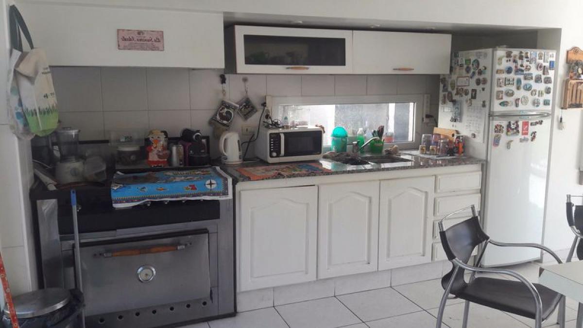 4 bedrooms House in General Pueyrredon, Argentina No. 20636