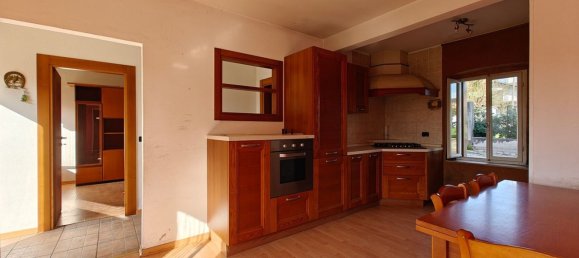 Дом с 6 спальнями в Удине, Италия № 364001 9