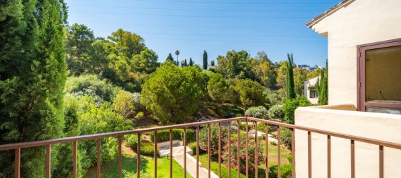 Ático de 3 dormitorios en La Quinta, Spain No. 180947 20